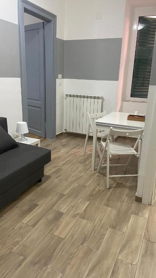 Giuliani 23 Apartment ترييستي المظهر الخارجي الصورة